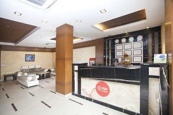 Oyo Rooms Malviya Nagar Market New Delhi Bagian luar foto